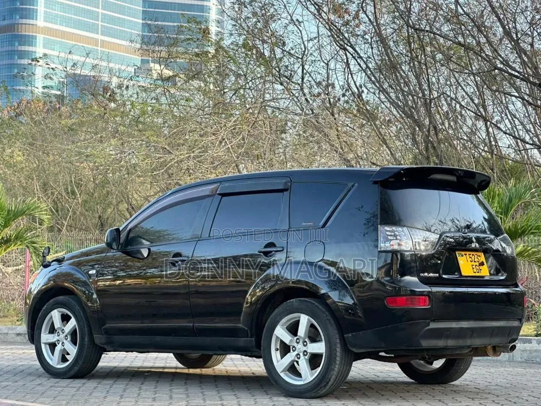 Mitsubishi Outlander 2008 Black