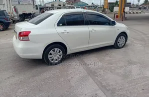 Toyota Belta 2006 White