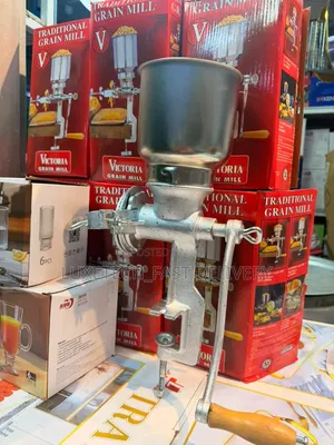 Victoria Manual Hand-Crank Grain Mill Table Clamp Grinder for Home Use