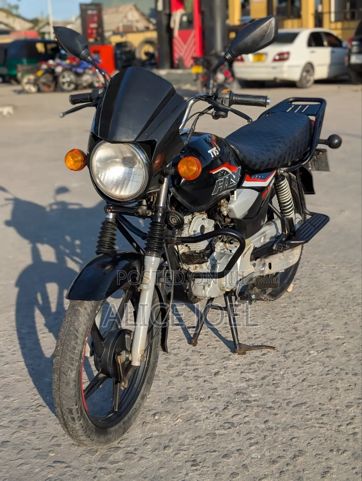 TVS HLX 125 2025 Black