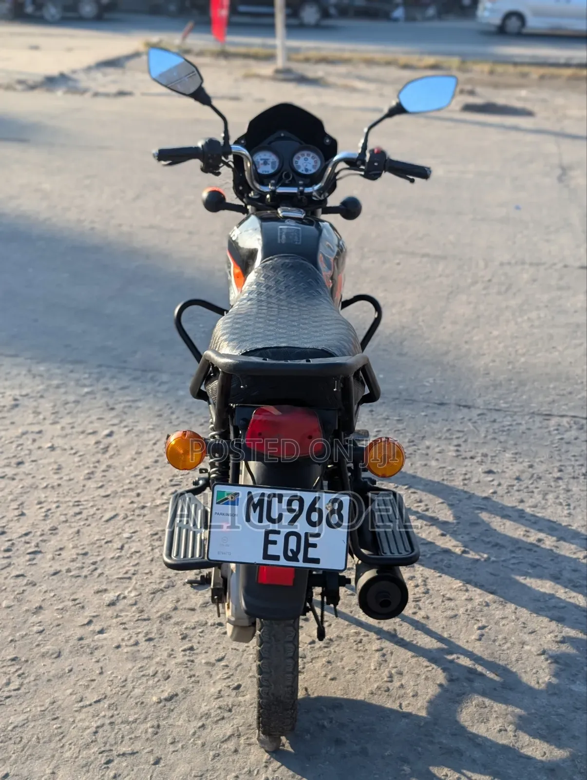 TVS HLX 125 2025 Black