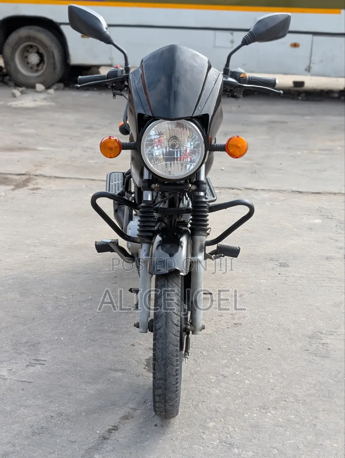 TVS HLX 125 2025 Black