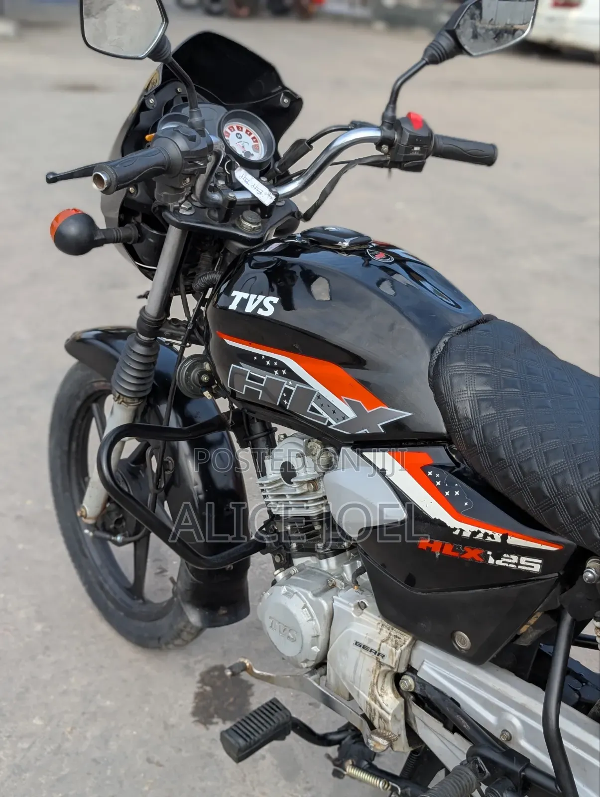 TVS HLX 125 2025 Black