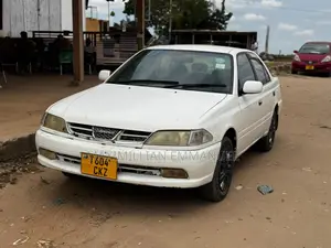 Toyota Carina 2001 White