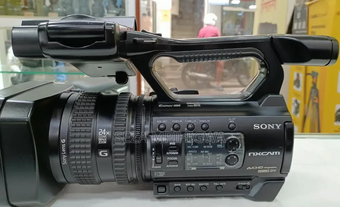 Sony HXR-NX100 Full HD NXCAM Professional Camcorder