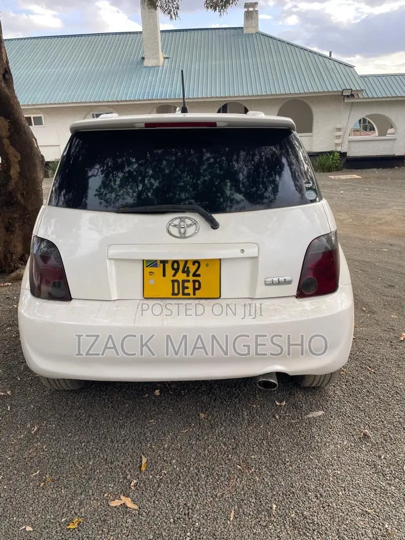 Toyota IST 2003 White