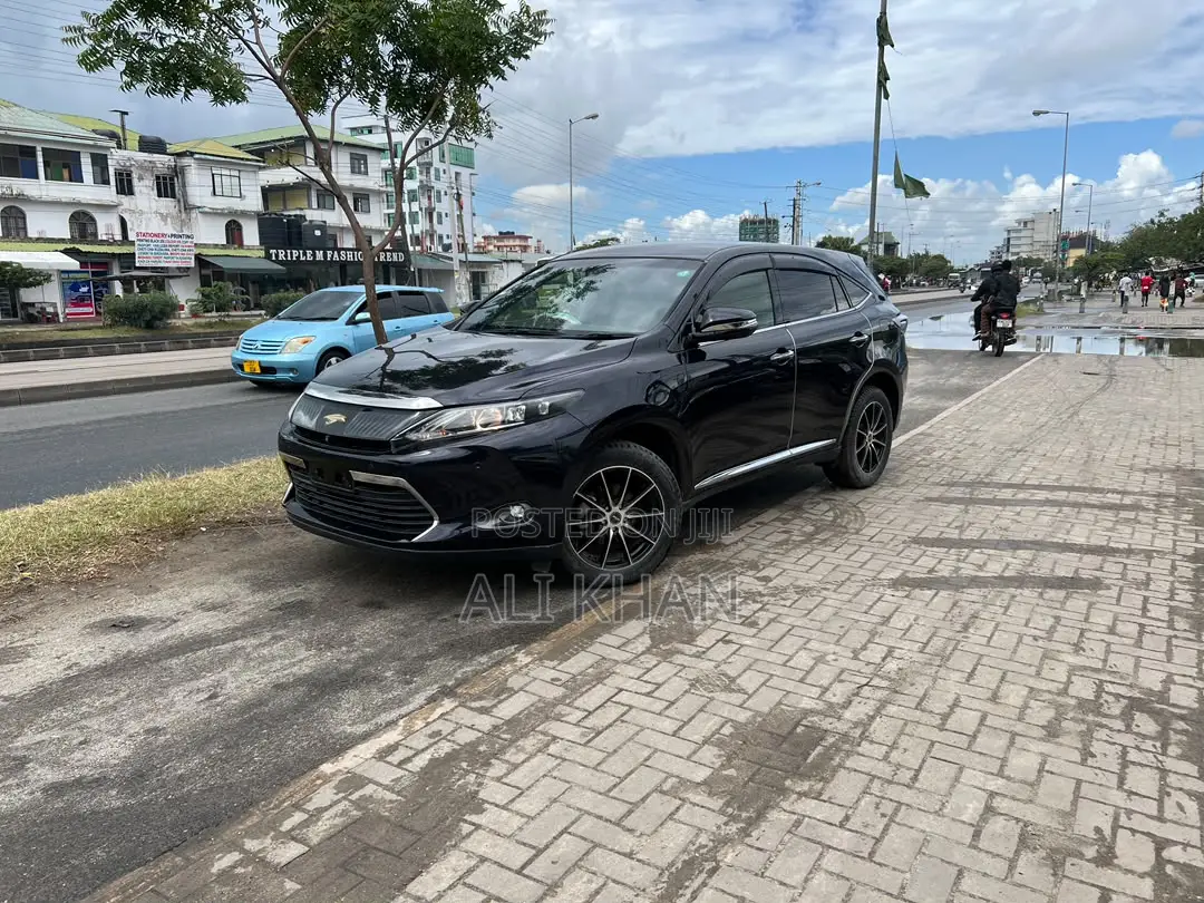 Toyota Harrier 2.0 4WD 2015 Blue