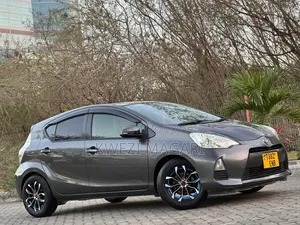 Toyota Aqua 2012 Gray
