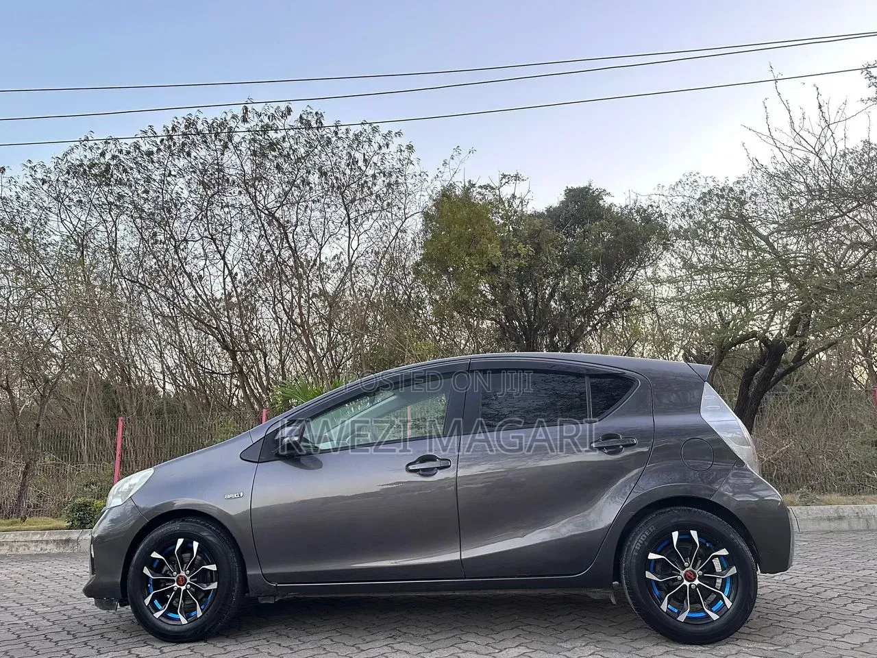 Toyota Aqua 2012 Gray