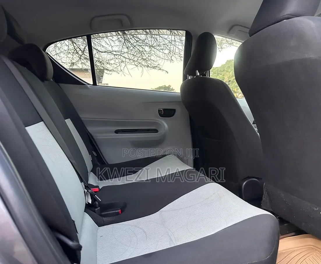 Toyota Aqua 2012 Gray