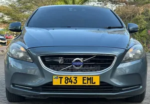 Volvo V40 2025 Blue