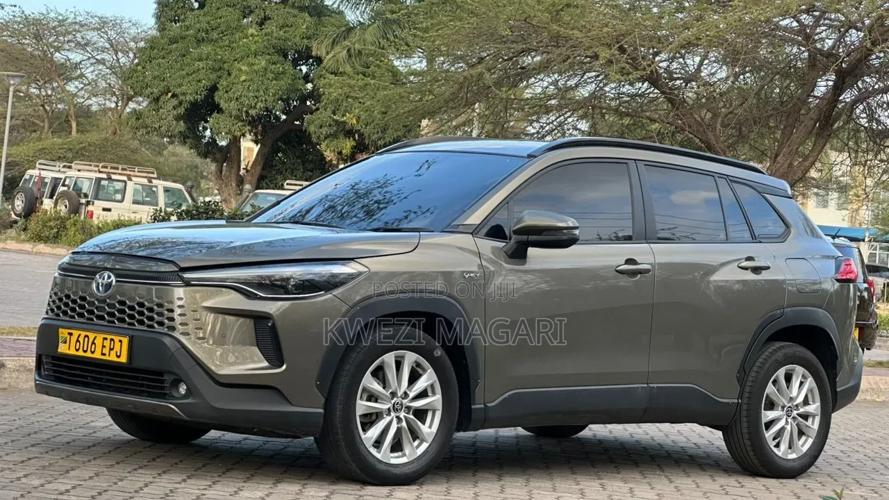 Toyota Corolla Cross 2025 Gray