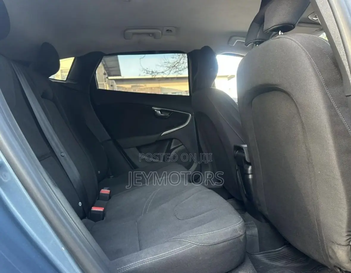 Volvo V40 2014 Gray