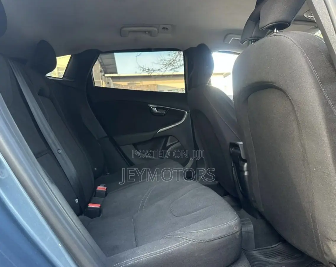 Volvo V40 2014 Gray
