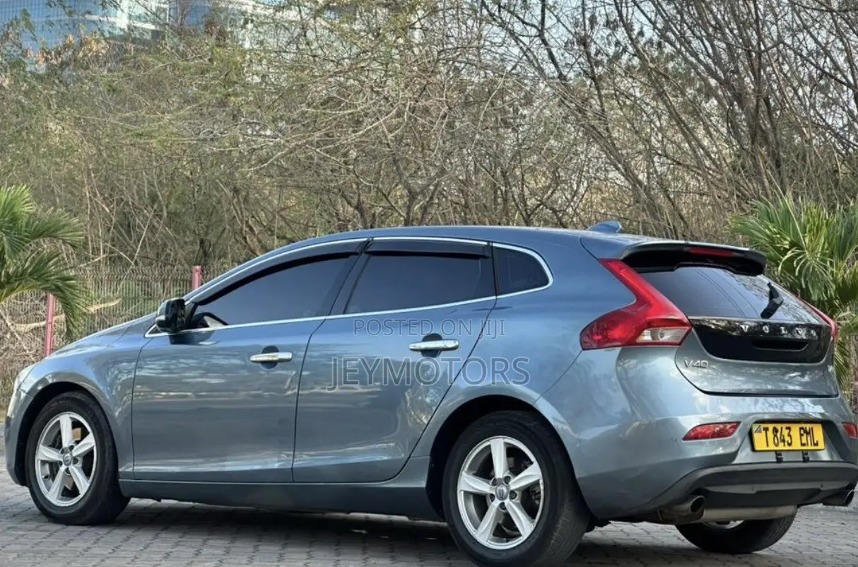 Volvo V40 2014 Gray