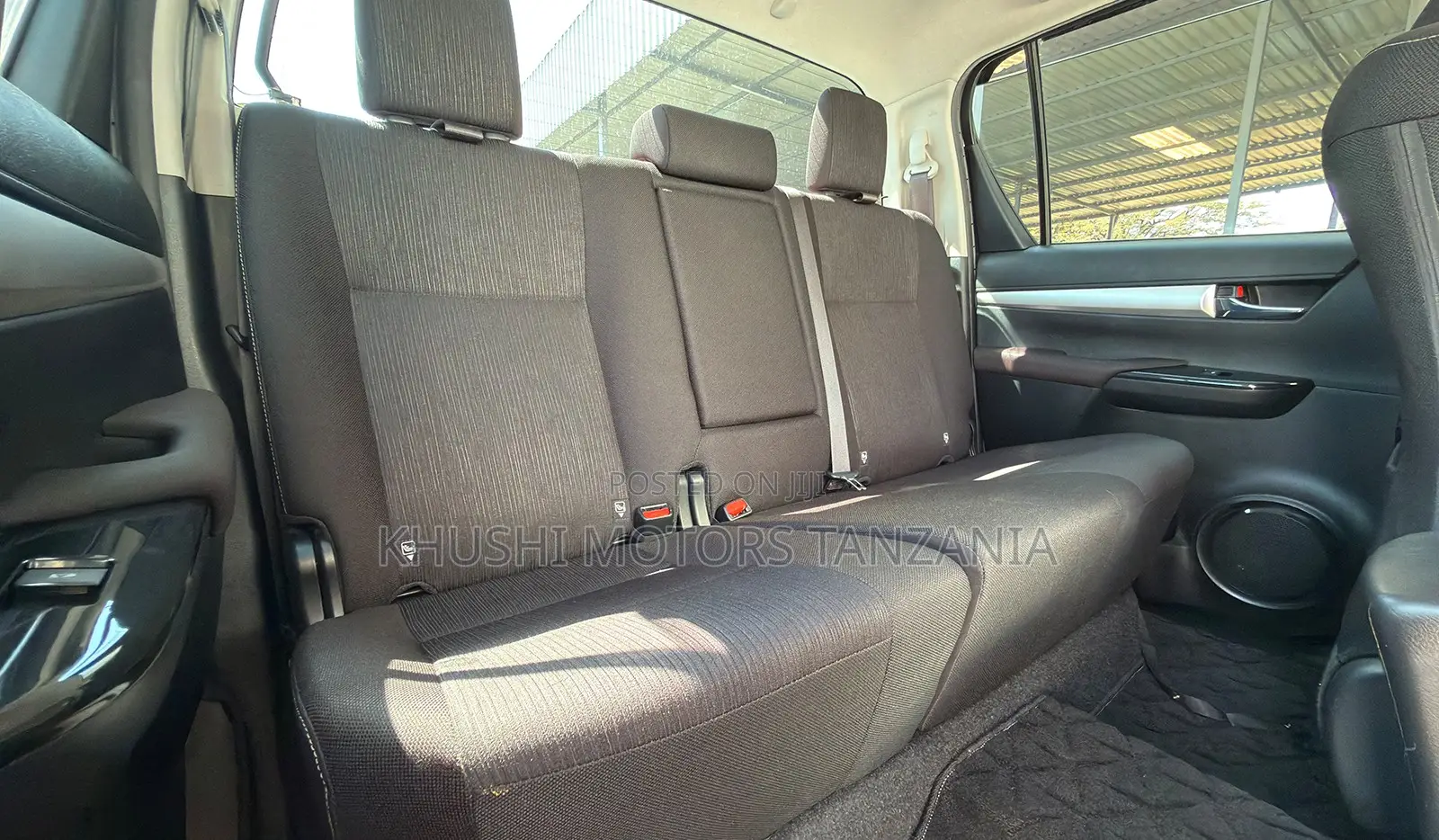 Toyota Hilux 2021 Gray
