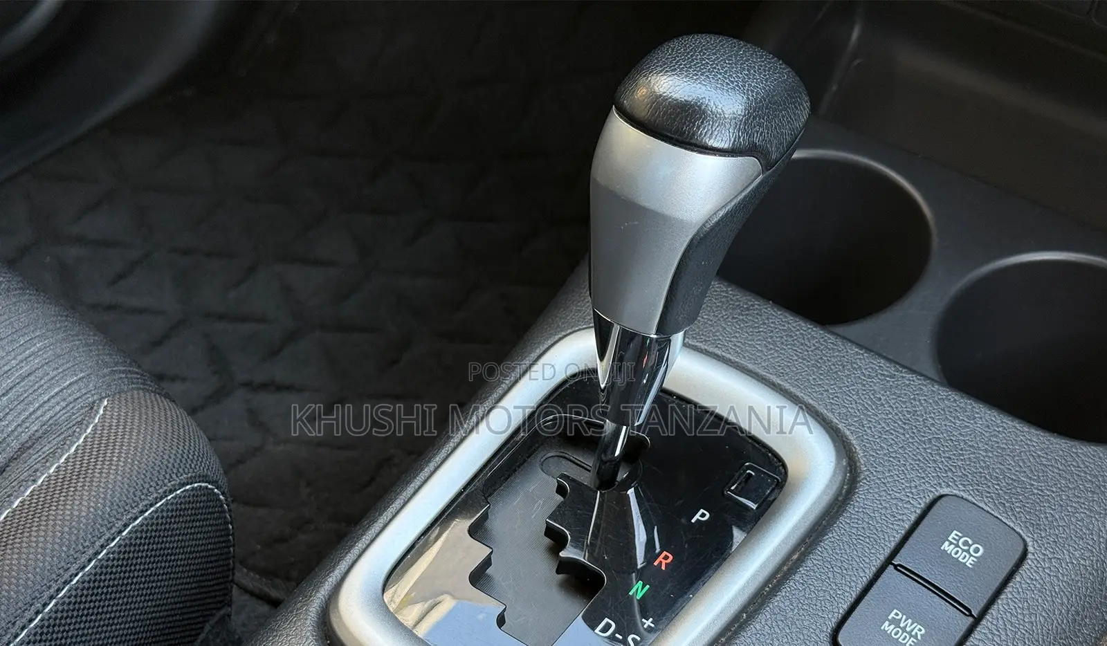 Toyota Hilux 2021 Gray