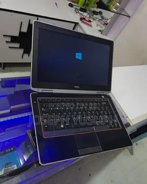 Laptop Dell Latitude E6320 4GB Intel Core i5 HDD 500GB