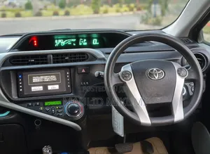 Toyota Aqua 2012 Gray