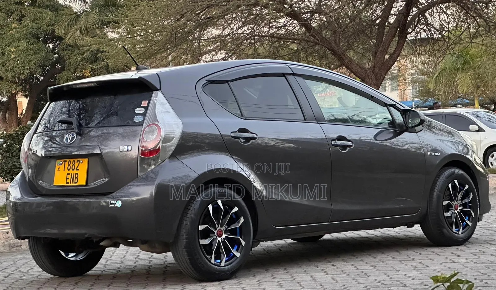 Toyota Aqua 2012 Gray