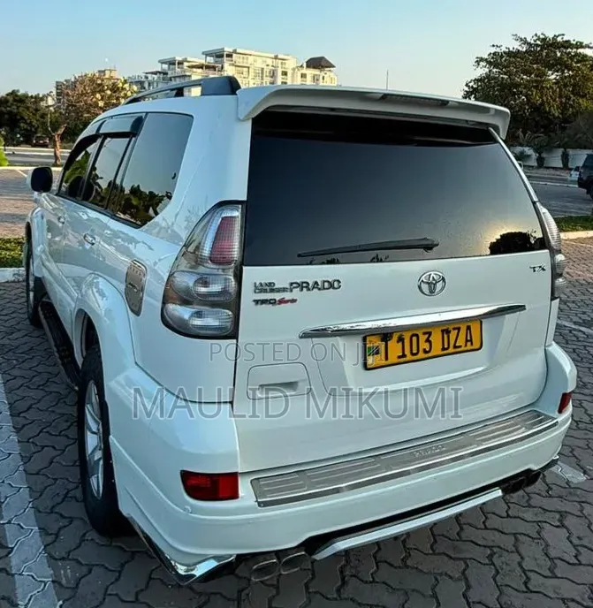 Toyota Land Cruiser Prado 2008 White