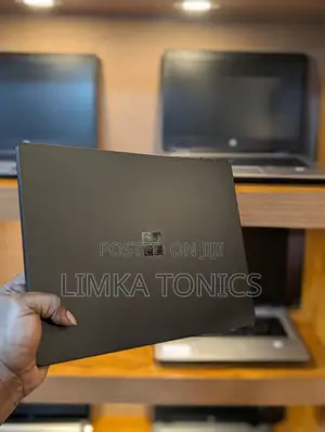 New Laptop Microsoft Surface Laptop 3 8GB Intel Core i5 SSD 256GB