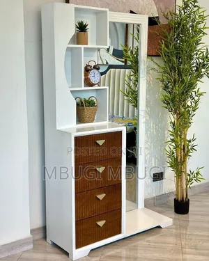 Dressing Table Na Kiti