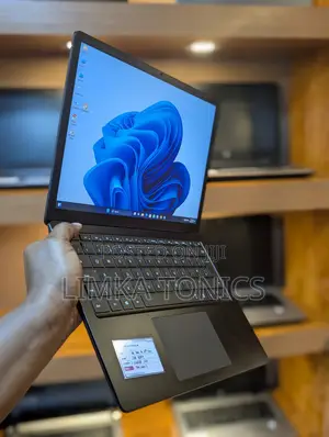 New Laptop Microsoft Surface Laptop 3 8GB Intel Core i5 SSD 256GB