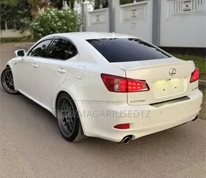 Lexus IS 2011 Off white