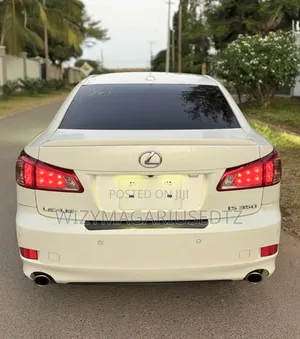 Lexus IS 2011 Off white
