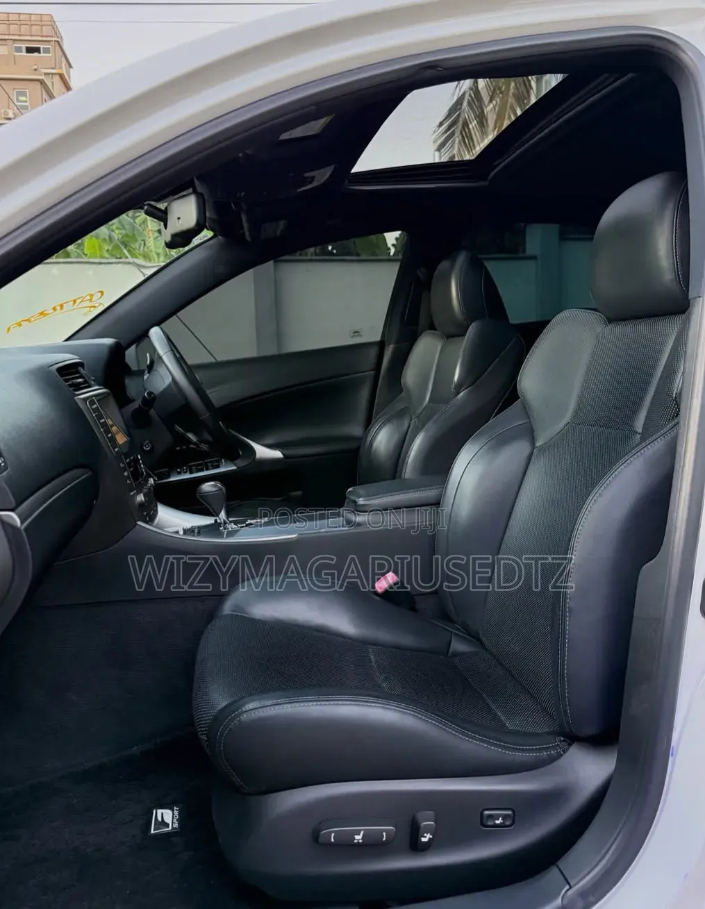 Lexus IS 2011 Off white