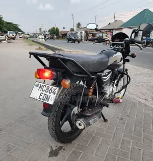 TVS HLX 125 2021 Black