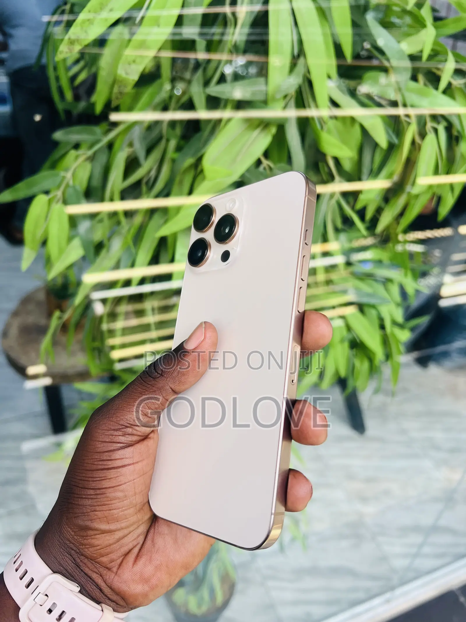 Apple iPhone 16 Pro Max 256 GB Gold