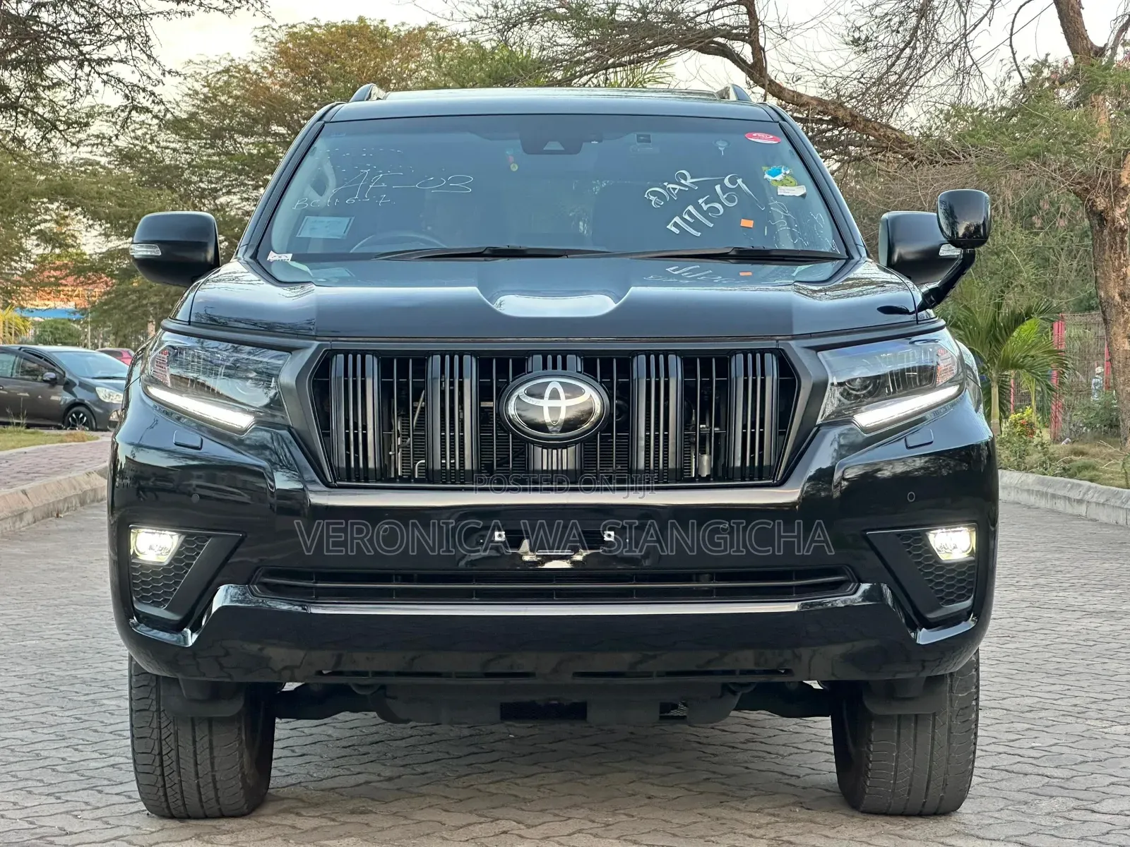 Toyota Land Cruiser Prado 2023 Black