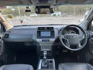 Toyota Land Cruiser Prado 2023 Black