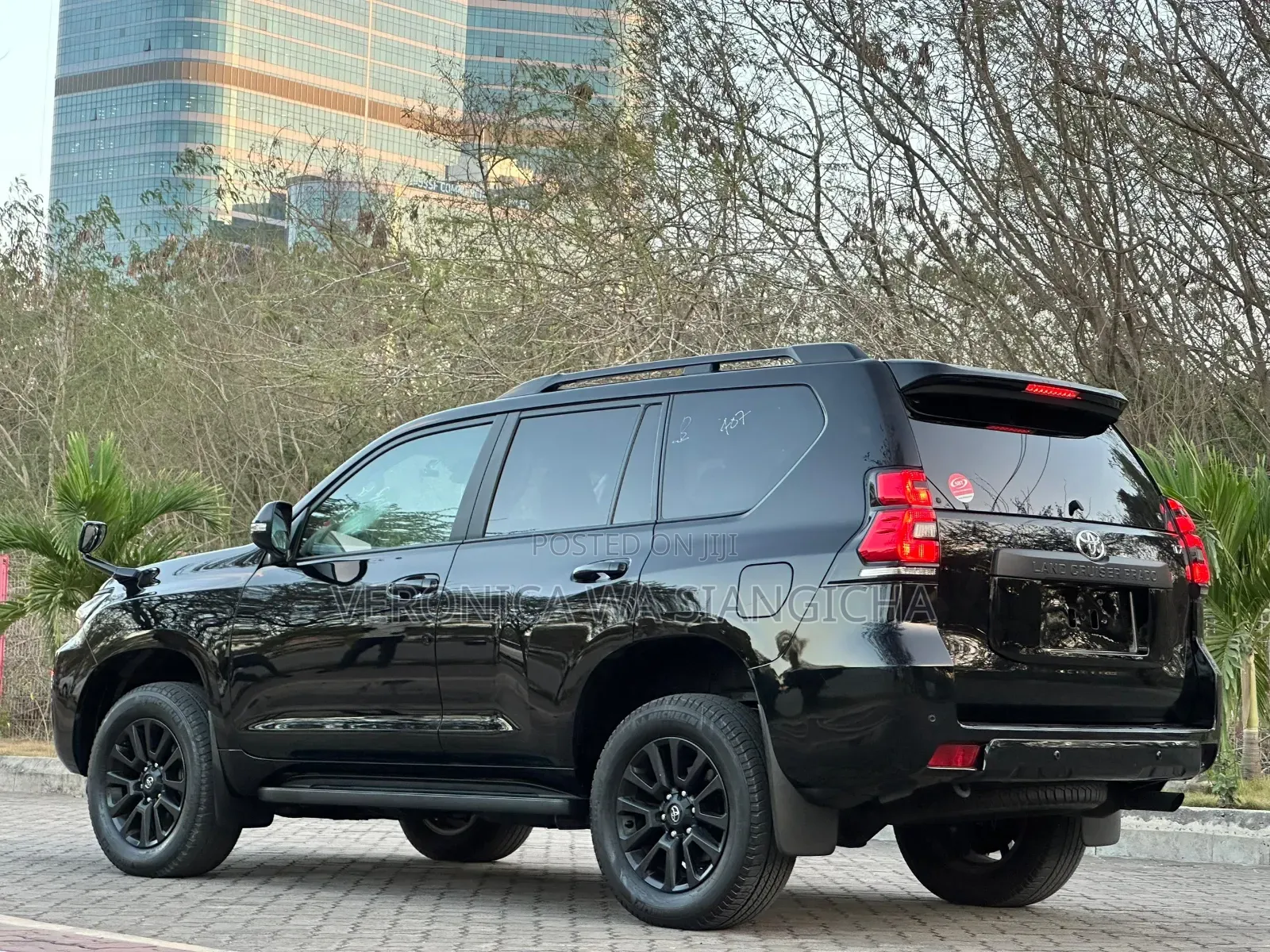 Toyota Land Cruiser Prado 2023 Black