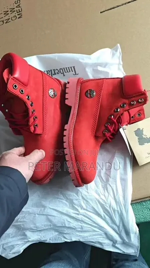 Premium Boot Rangi Zote Kali