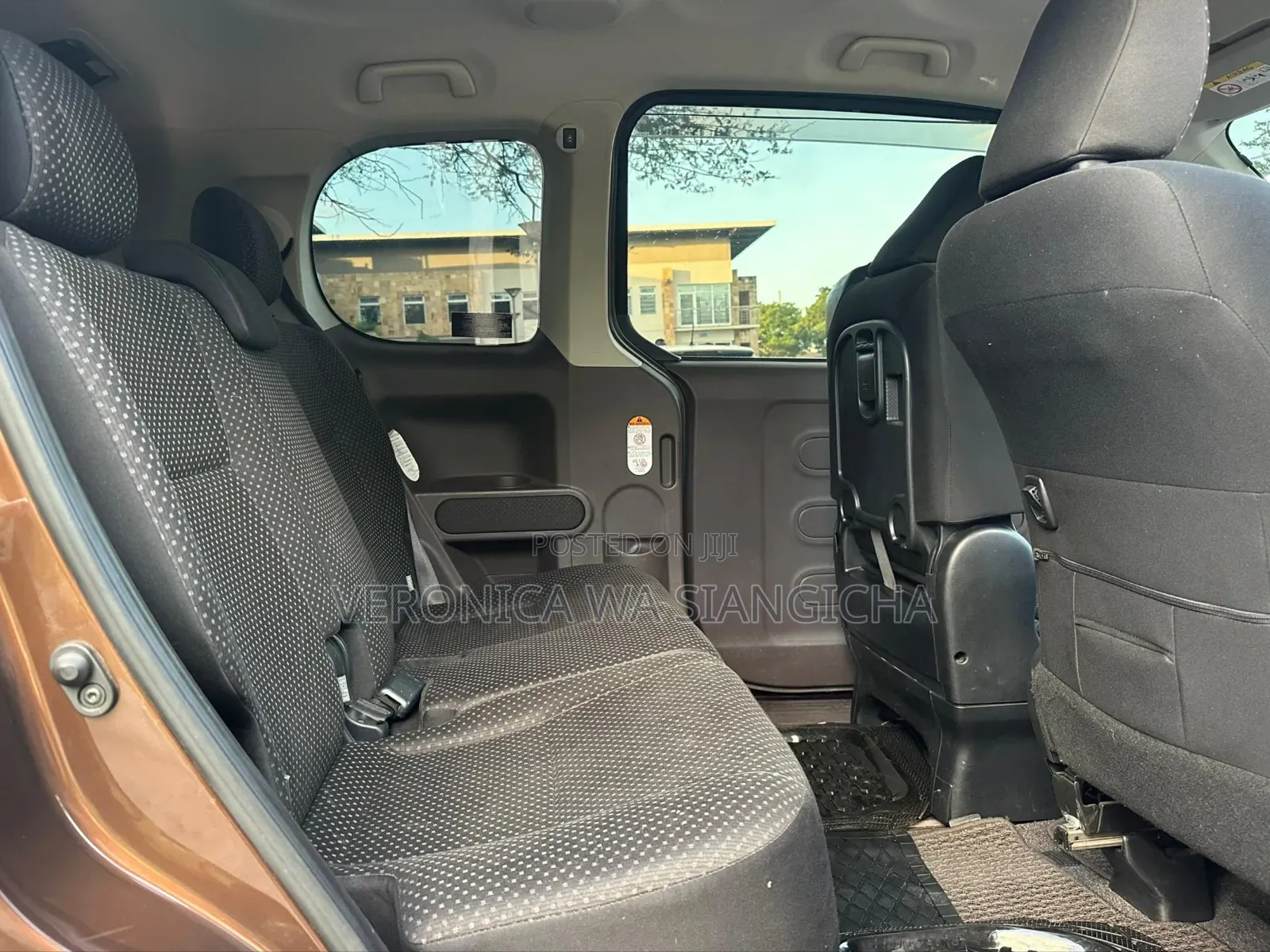 Toyota Porte 2014 Brown
