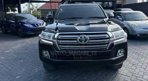 Toyota Land Cruiser 2016 Black
