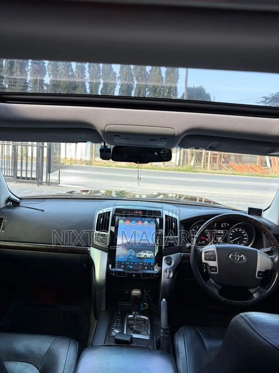 Toyota Land Cruiser 2016 Black