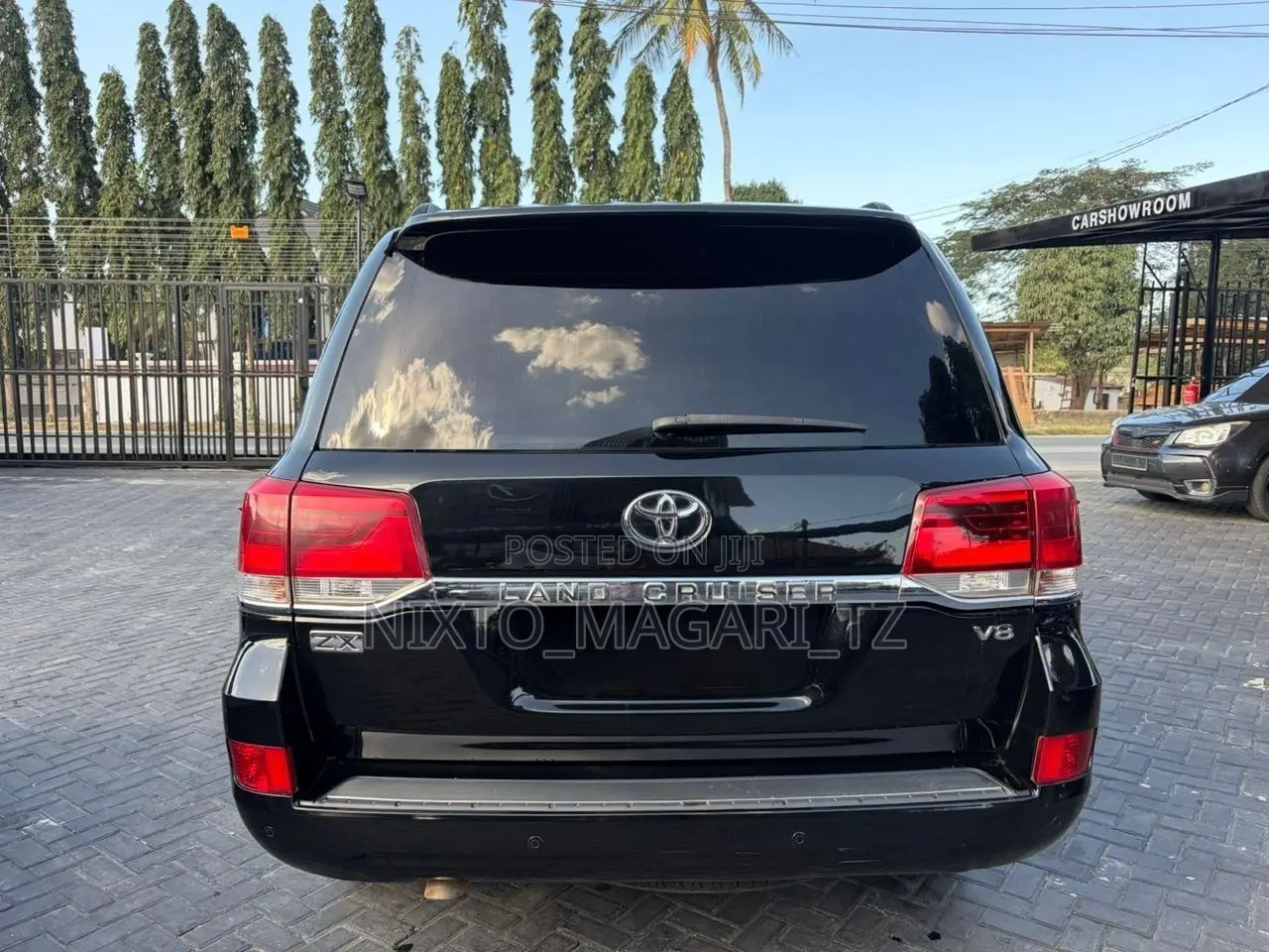 Toyota Land Cruiser 2016 Black