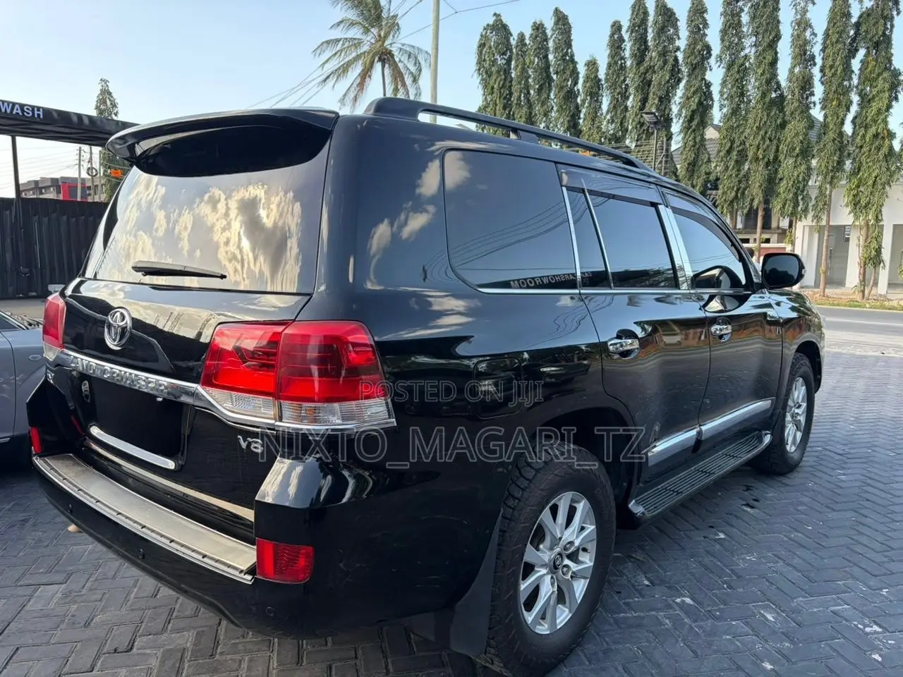 Toyota Land Cruiser 2016 Black