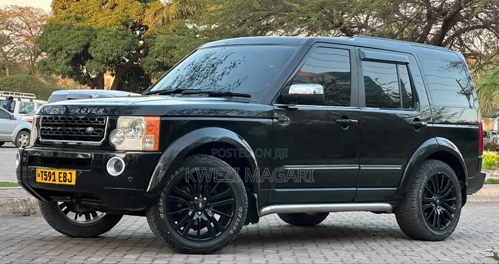 Land Rover Discovery 2010 Black