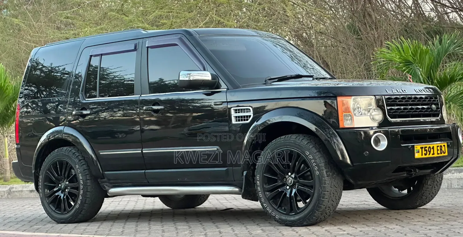 Land Rover Discovery 2010 Black