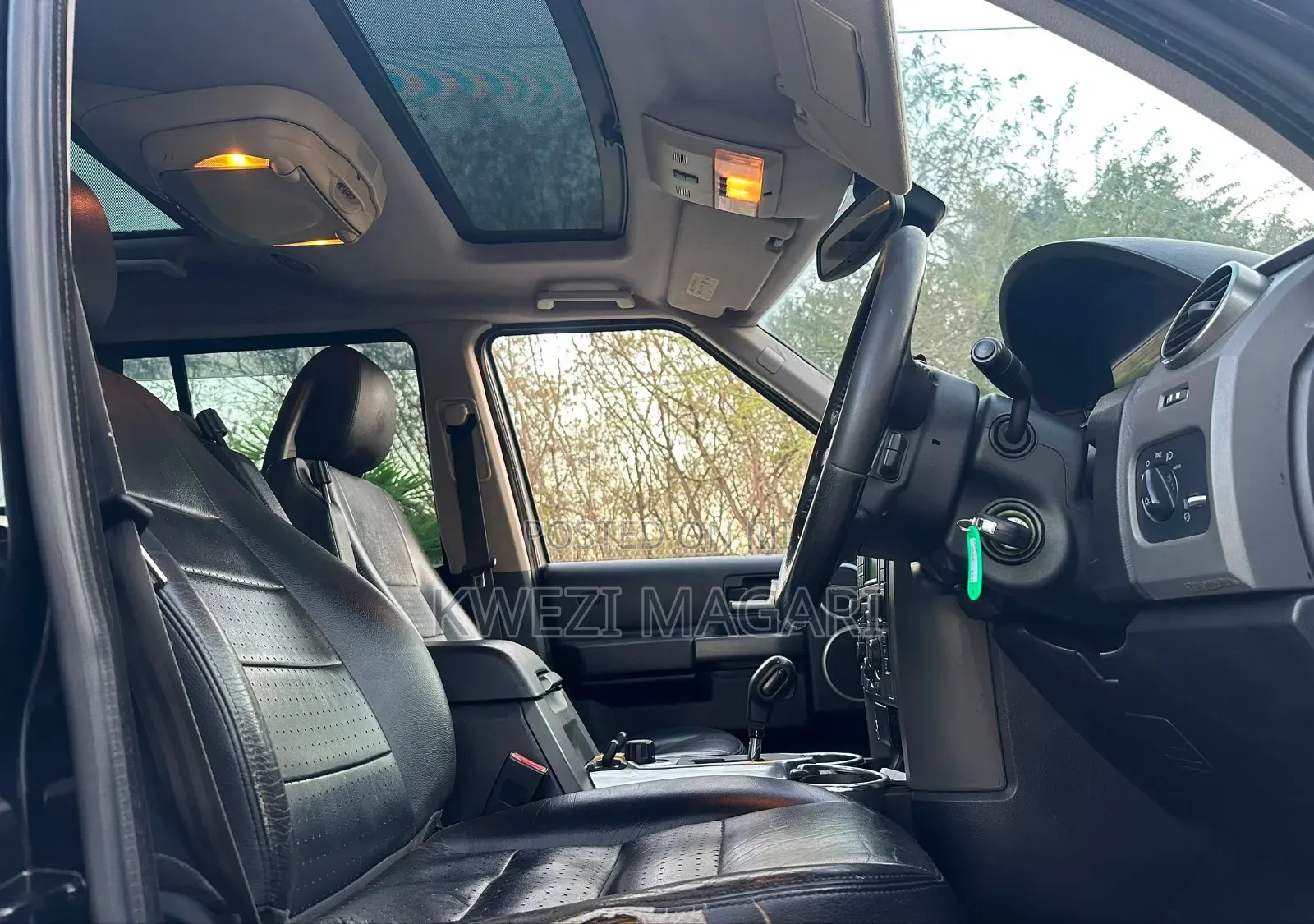 Land Rover Discovery 2010 Black