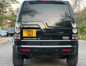 Land Rover Discovery 2010 Black