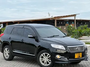 Toyota Vanguard 2010 Black