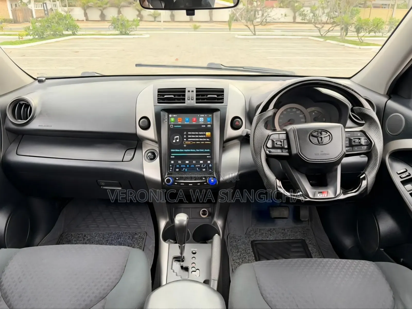 Toyota Vanguard 2010 Black