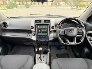 Toyota Vanguard 2010 Black