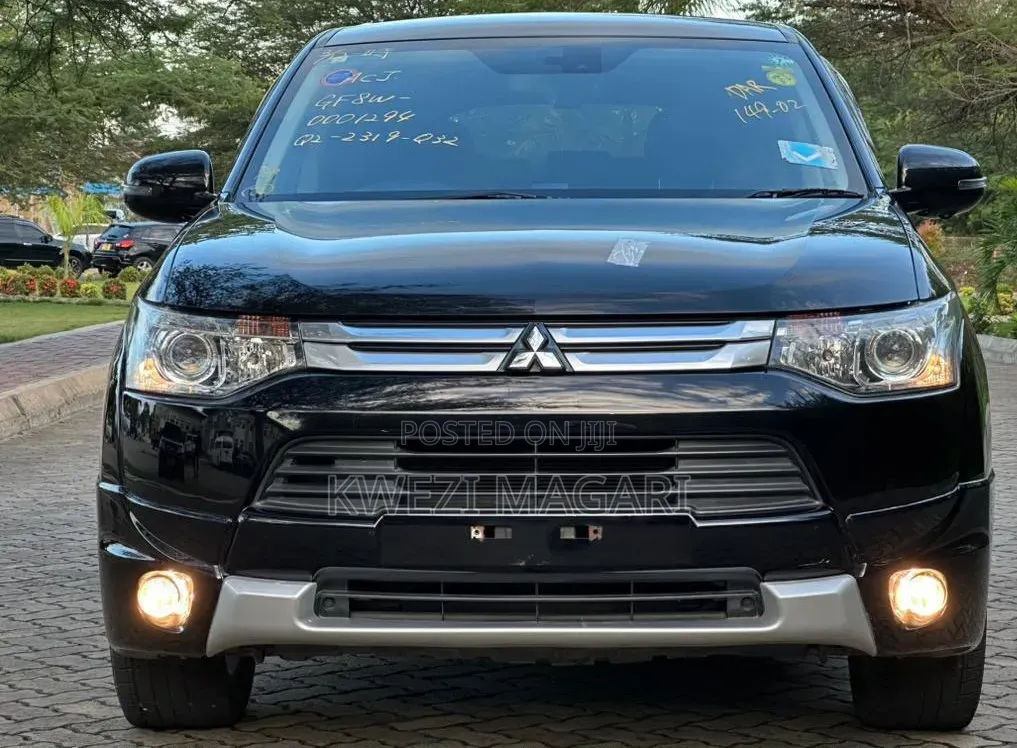 Mitsubishi Outlander 2013 Black